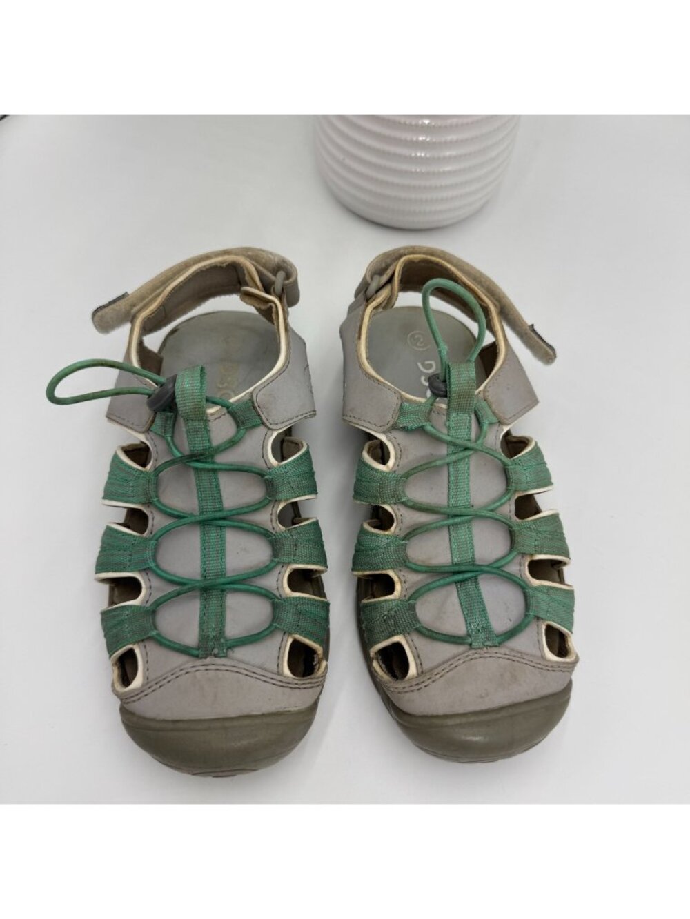 DSG Caged Sandal Kids Girls 2 Gray Leather Adjustable Strap Fisherman Slingback